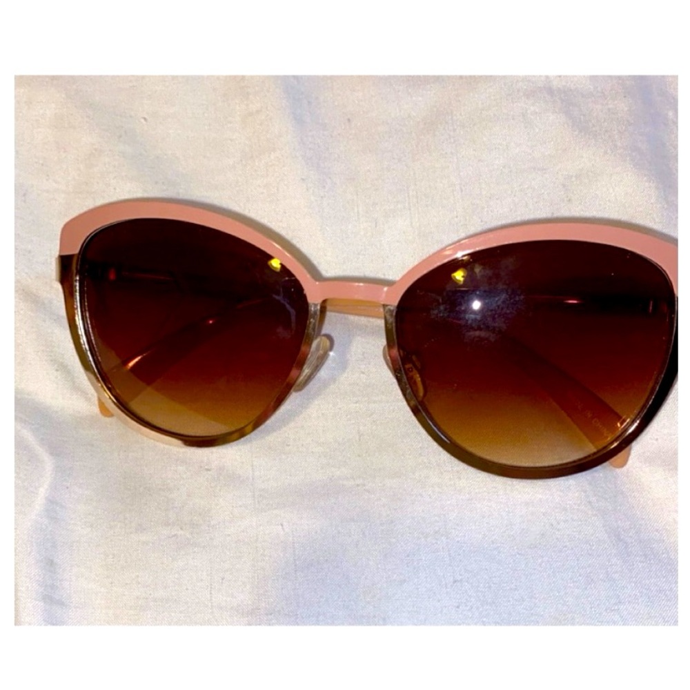 Old Navy Round Cat-eye sunglasses for women